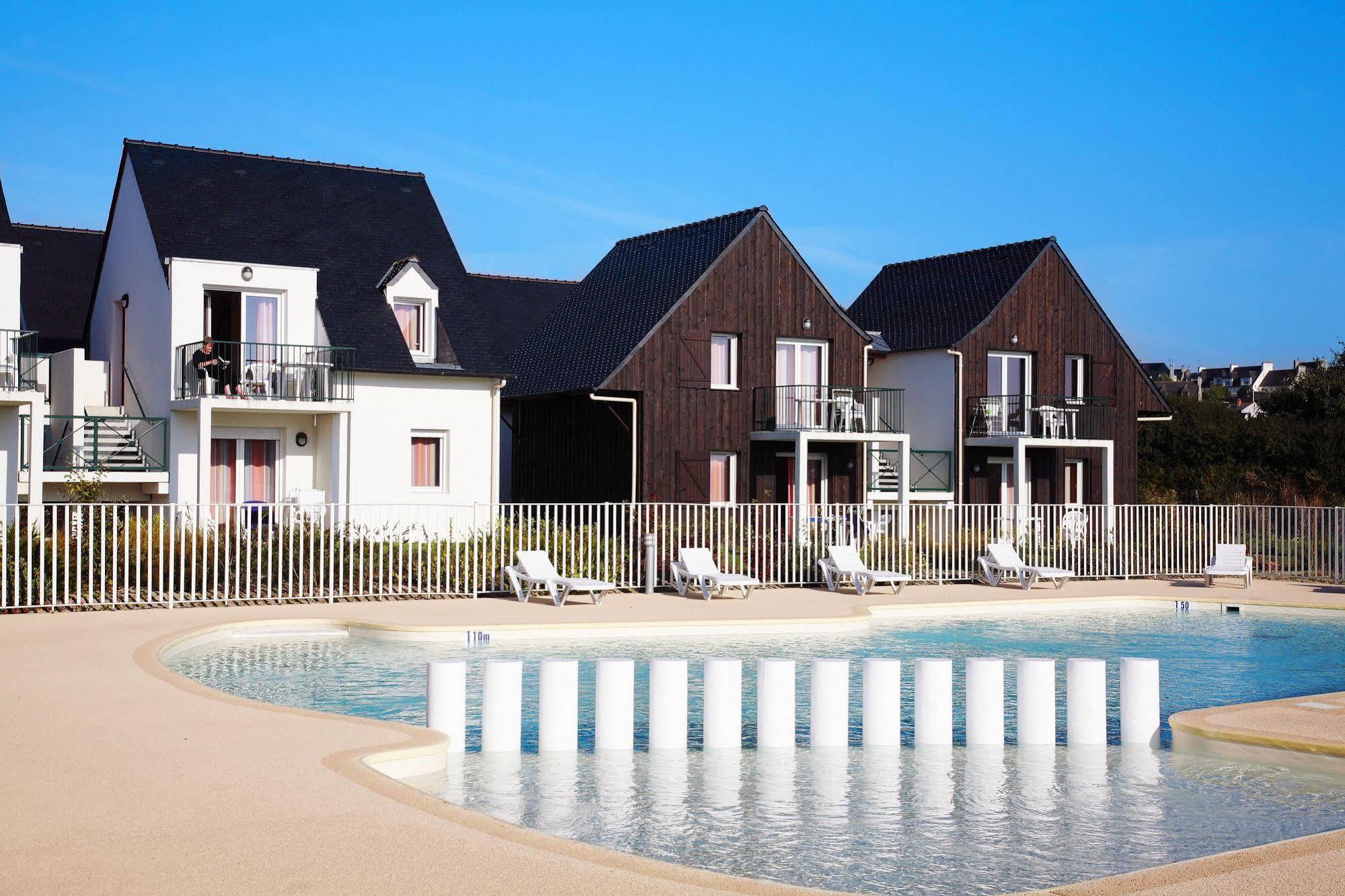 Residence Nemea Les Roches Saint-Pol-de-Léon Exterior foto